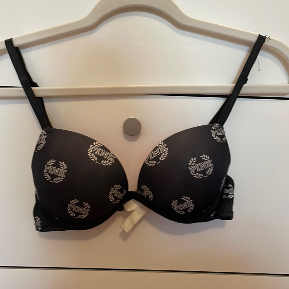 Victoria’s Secret Pink Wear Everywhere Super Push-Up Bra 32B